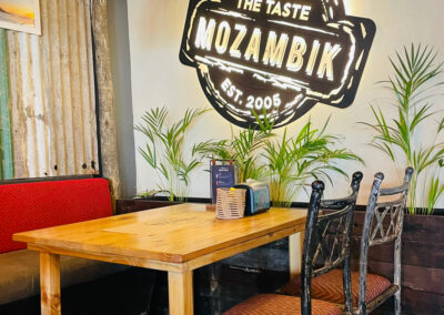Lunawood | Custom Wooden Tables at Mozambik Restaurant